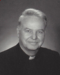 Father Owen Lee Headshot