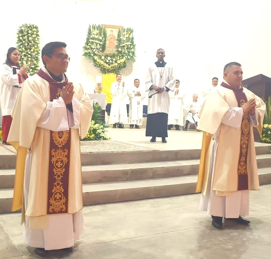 Erick de Jesús Enríquez Gutiérrez and José Adán Gómez Villalvaso ...